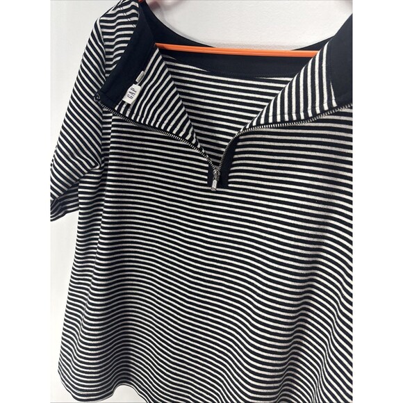 Gap Women’s Black/White Striped Blouse top cropped with Back Zip modal sz M - Picture 8 of 11